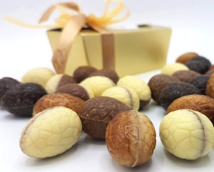 125 gram amb. paaseitjes in gouden doosje