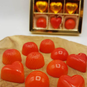 Ambachtelijke Oranjebonbons met 3 gouden hartjes Brievenbuspost