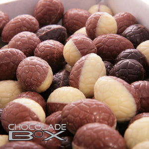 125 gram amb. paaseitjes in gouden doosje - bonbons -chocolade - Chocoladebox.nl