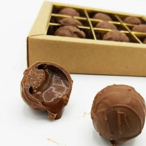 Chocoladetruffels Zoute Caramel 9 stuks in luxe craftdoosje - bonbons -chocolade - Chocoladebox.nl